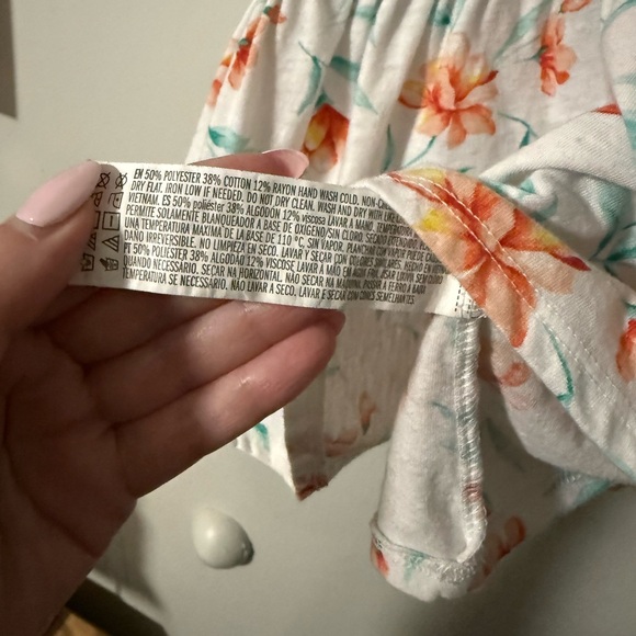 Forever 21 Floral Tank Top - Picture 4 of 5